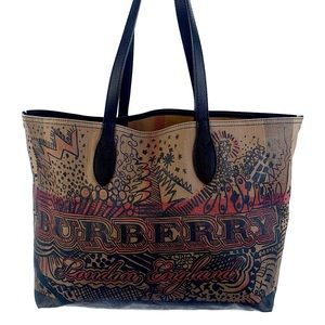 BURBERRY Reversible Coated Canvas Tote Bag - Must See